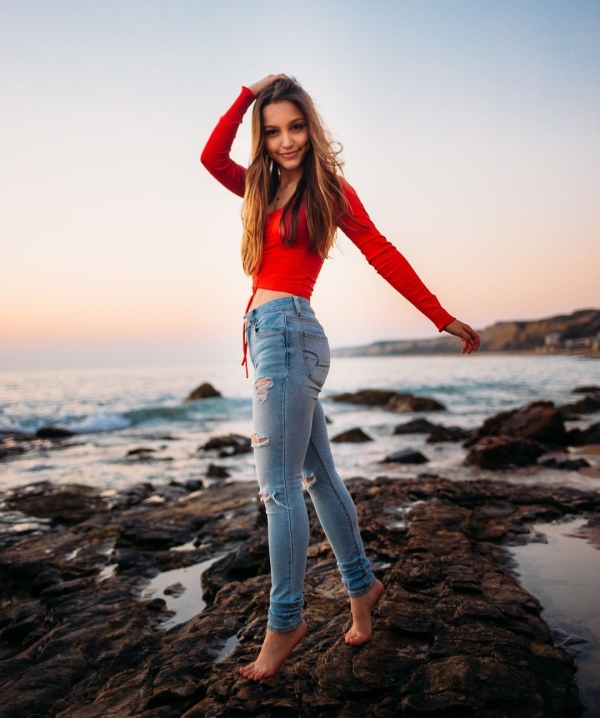 About Sydney Serena Bio, Facts, Family, Career On YouTube